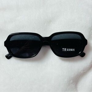 Small Square Frame Oval Sunglasses Women Retro Punk Sun Glasses Eyewear Shade